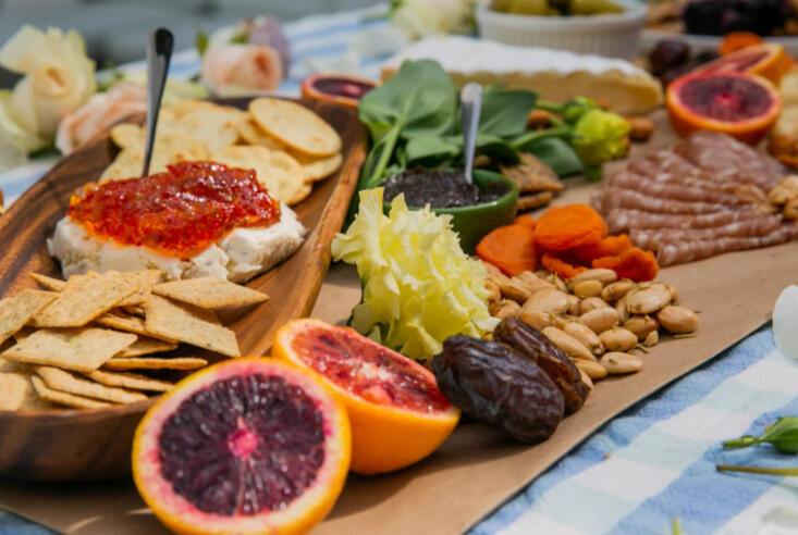 The Showpiece Grazing Tables & Spreads